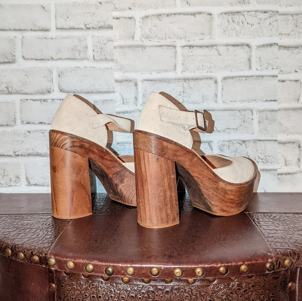 FreeBird Poppy Y2K Platform Maryjane Pumps W/ Ankle Straps Cream Taupe size 9